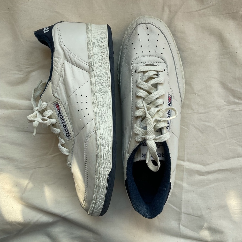 REEBOK Size 10 (fit 9-9.5) Sneakers Vintage(?)